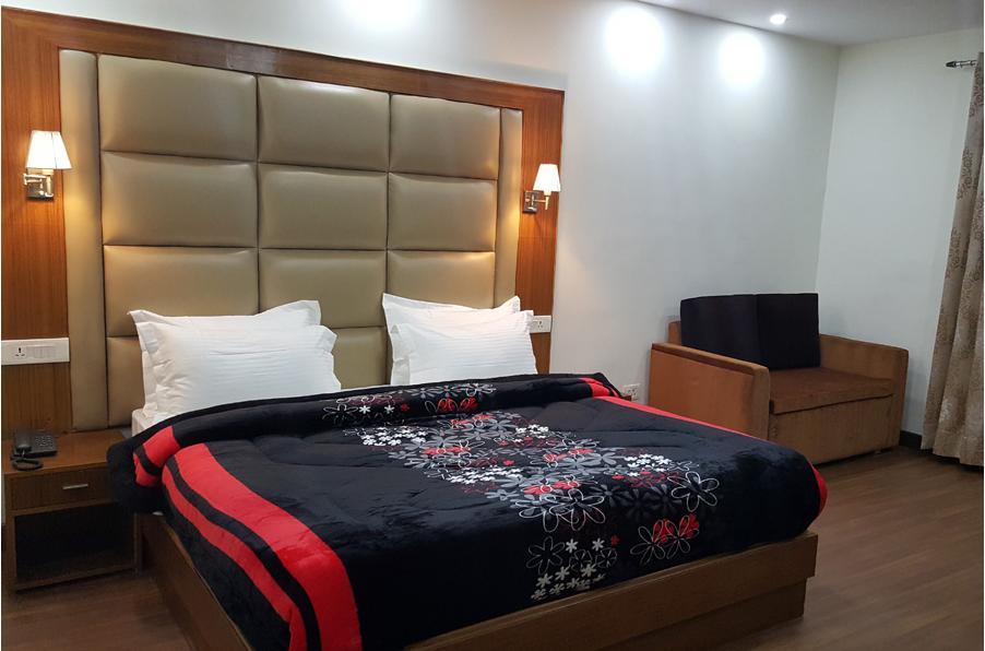 Hotel Kayanat 댈하우지 외부 사진