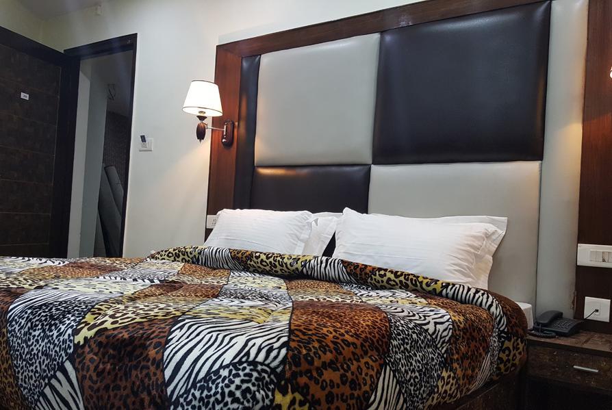 Hotel Kayanat 댈하우지 외부 사진